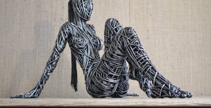 Richard Stainthorp | Human sculptures From Wire